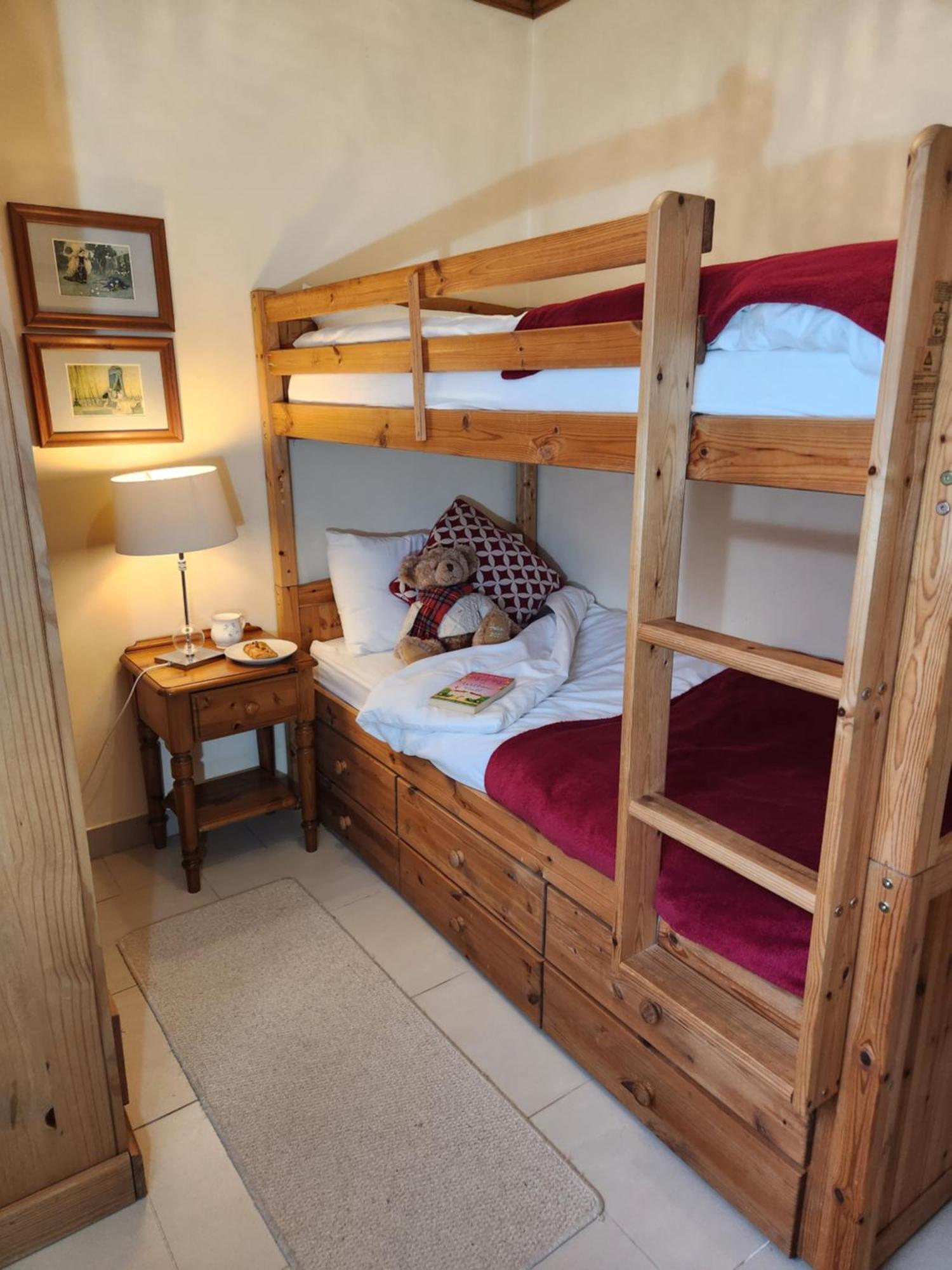 The Old School Caeathro, Snowdon, Eryri And Yr Wydffa Cottages Карнарвон Номер фото